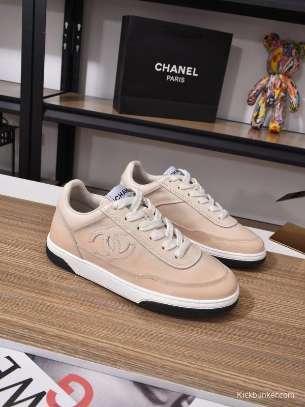 Chanel Classic Loafer with Gradient Logo and Platform Sole - KFY00350