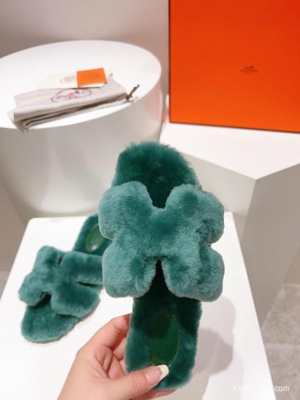 Hermès Teddy Wool H Slippers Flat Sole Fur Slides - LY00240