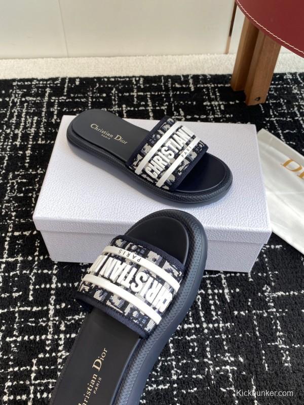 Dior Spring Summer 2025 Latest Ultra-Light Foam Sole Beach Sandals - KFY00260