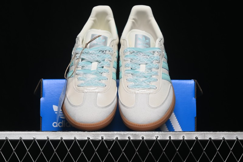Adidas Samba OG Classic Skateboarding Shoes with Retro Suede Design - KJ4304