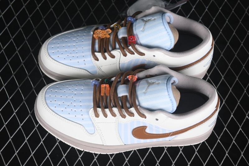 Nike Air Jordan 1 Low Retro Basketball Shoes with Classic Colorway - IR7553-422