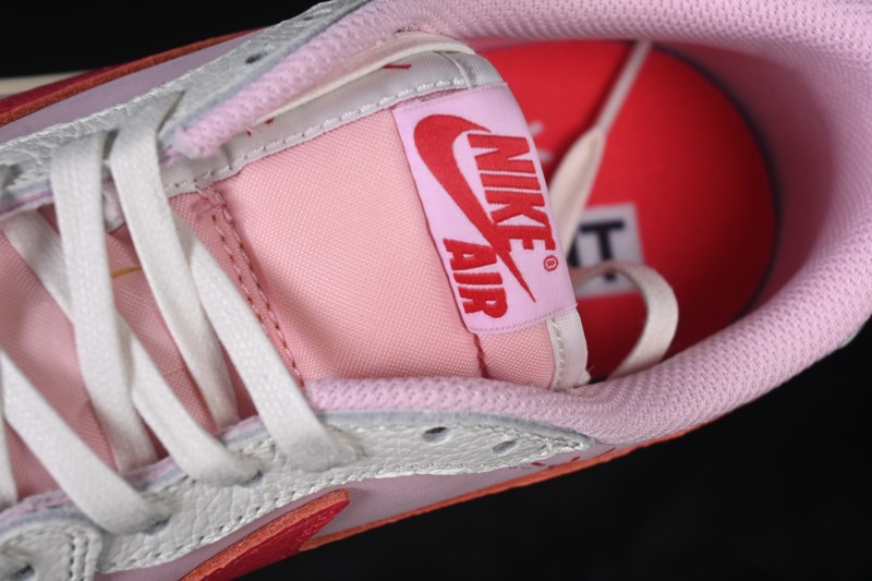 Nike Travis Scott x Air Jordan 1 Low OG AJ1 Retro Low-Top Sneakers with Reverse Swoosh Design - IQ7604-101