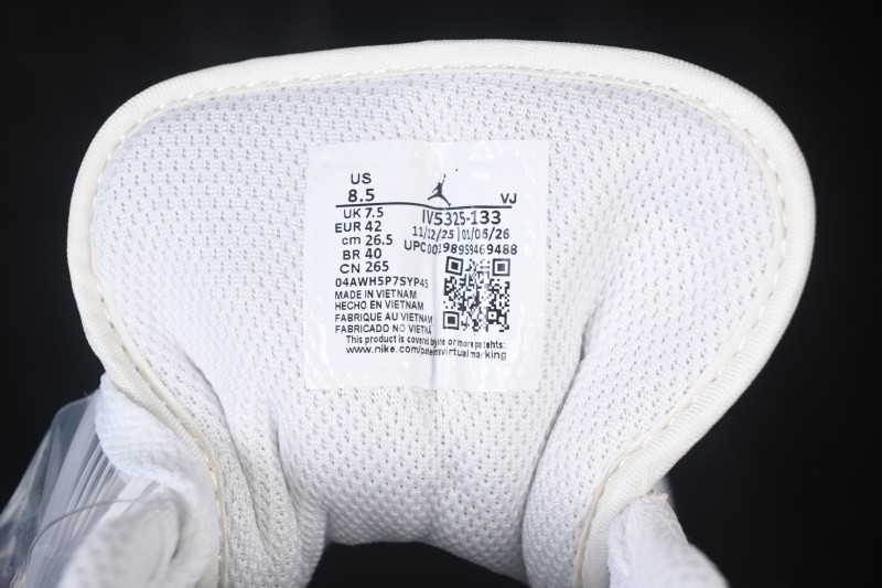 Nike Air Jordan 1 Low Retro Basketball Shoes with Classic Design - IV5325-133