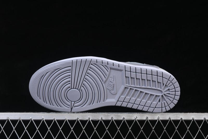Nike Travis Scott x Air Jordan 1 Low OG Retro Basketball Shoes with Reverse Swoosh Design - HQ2004-400