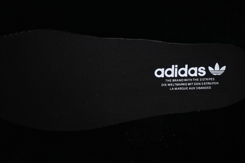 Adidas Samba OG Classic Skateboarding Shoes with Suede Upper - KJ7595