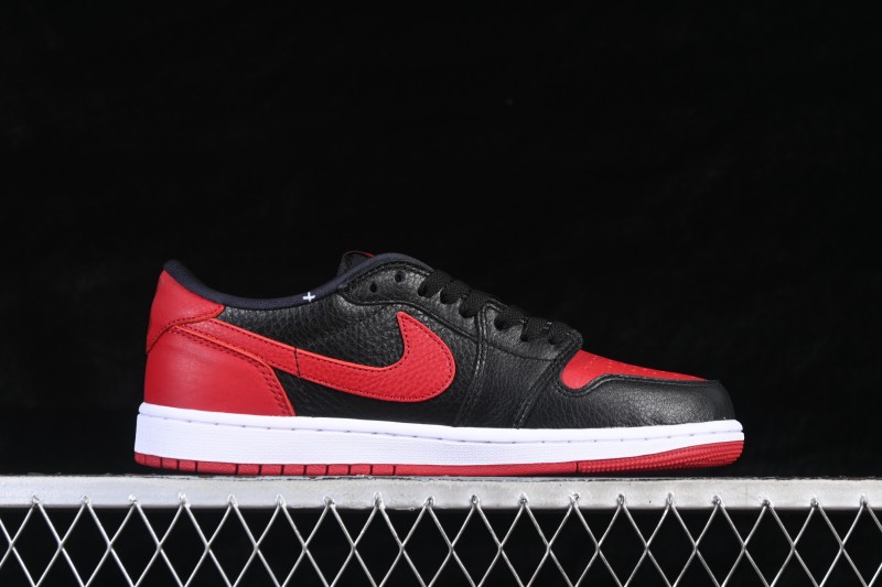 Nike Air Jordan 1 Low Retro Basketball Shoes with Classic Colorway - IW6276-001