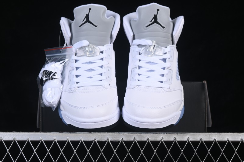 Nike Air Jordan 5 Retro OG 'White Metallic' Basketball Shoes with Iconic Design - HQ7978-103