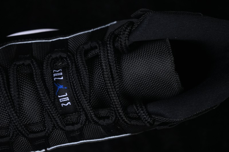 Nike Air Jordan 11 Retro High-Top Basketball Shoes with Space Jam Design and Carbon Fiber Plate - CT8012-900