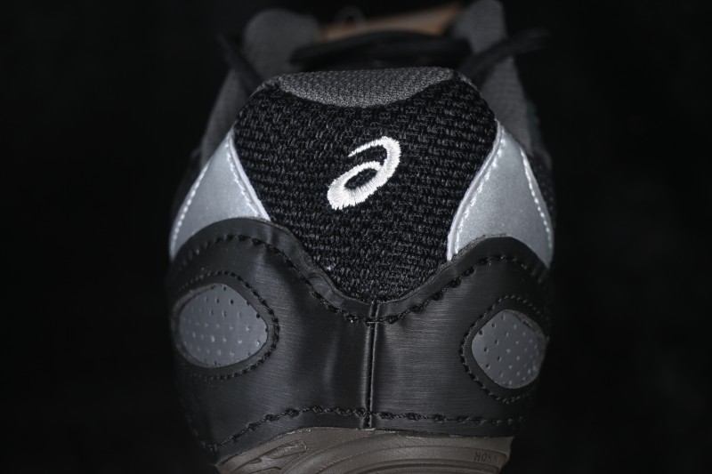 Adidas C Classic Lifestyle Sneakers with Durable Vulcanized Sole - 1203A879-021