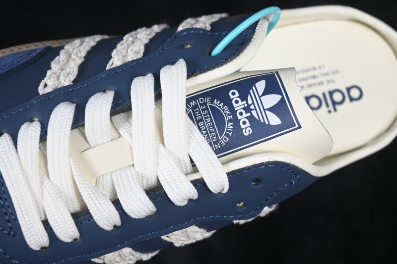 Adidas Samba OG Mule Casual Slide Sandals with Retro Design - HP5053