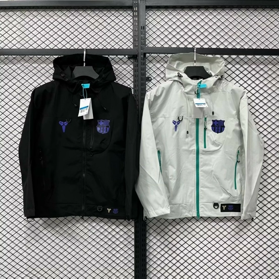 25/26 Barcelona Kobe Black/Cream Full Zipper Hoodie Windbreaker