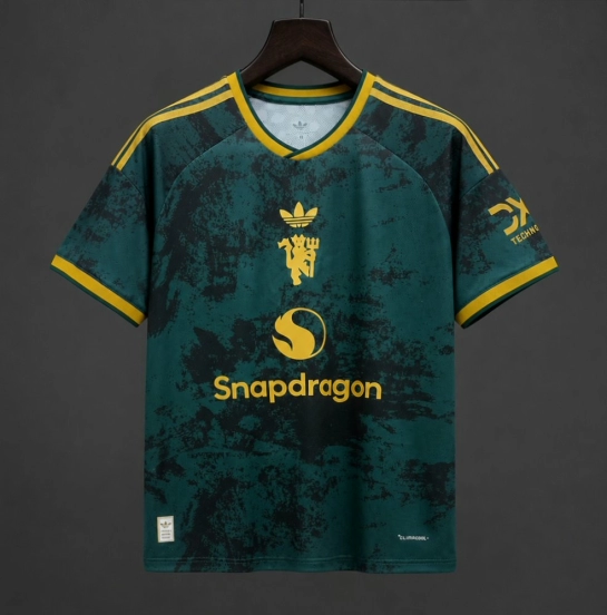 26/27 Manchester United Special Edition Green Gold Jersey